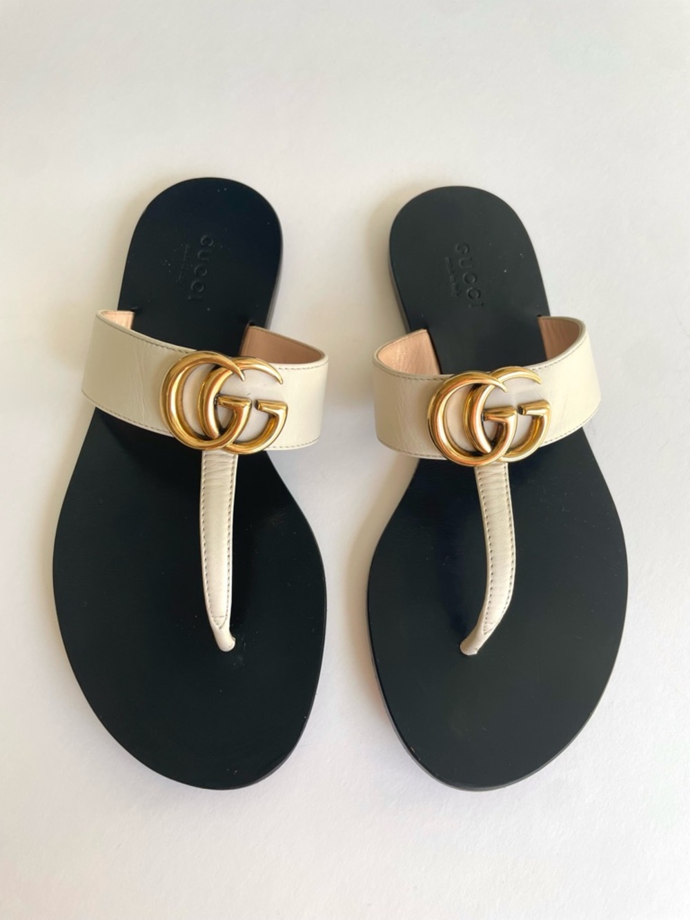 Gucci Marmont GG Logo Flat Cream Leather Flip Flop Sandals Size 35.5 US 5.5 - Picture 2 of 12